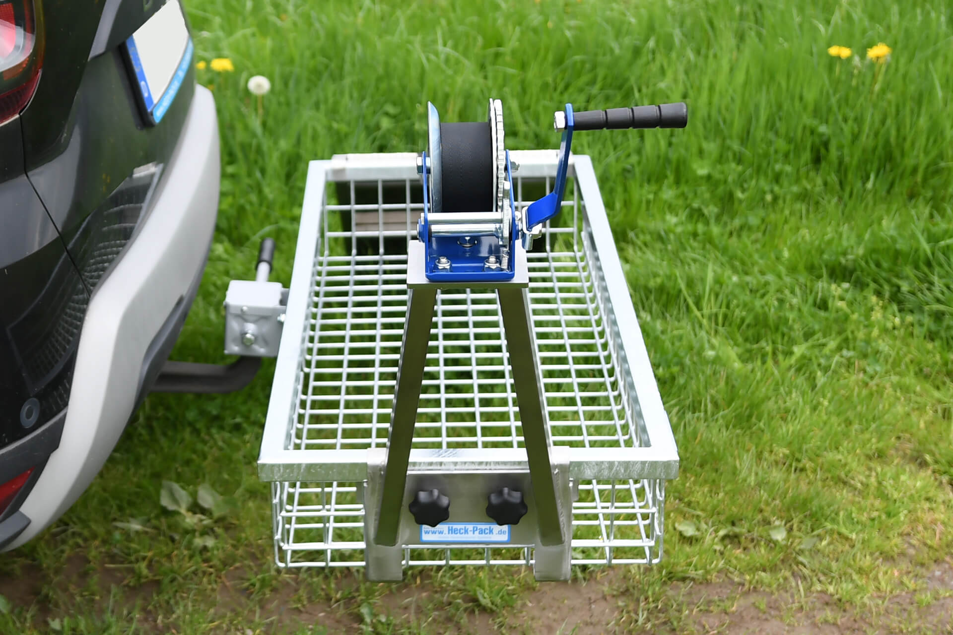 Aufsteckbare Halterung aus Edelstahl 1.4301 incl. Handseilwinde für 125mm HP