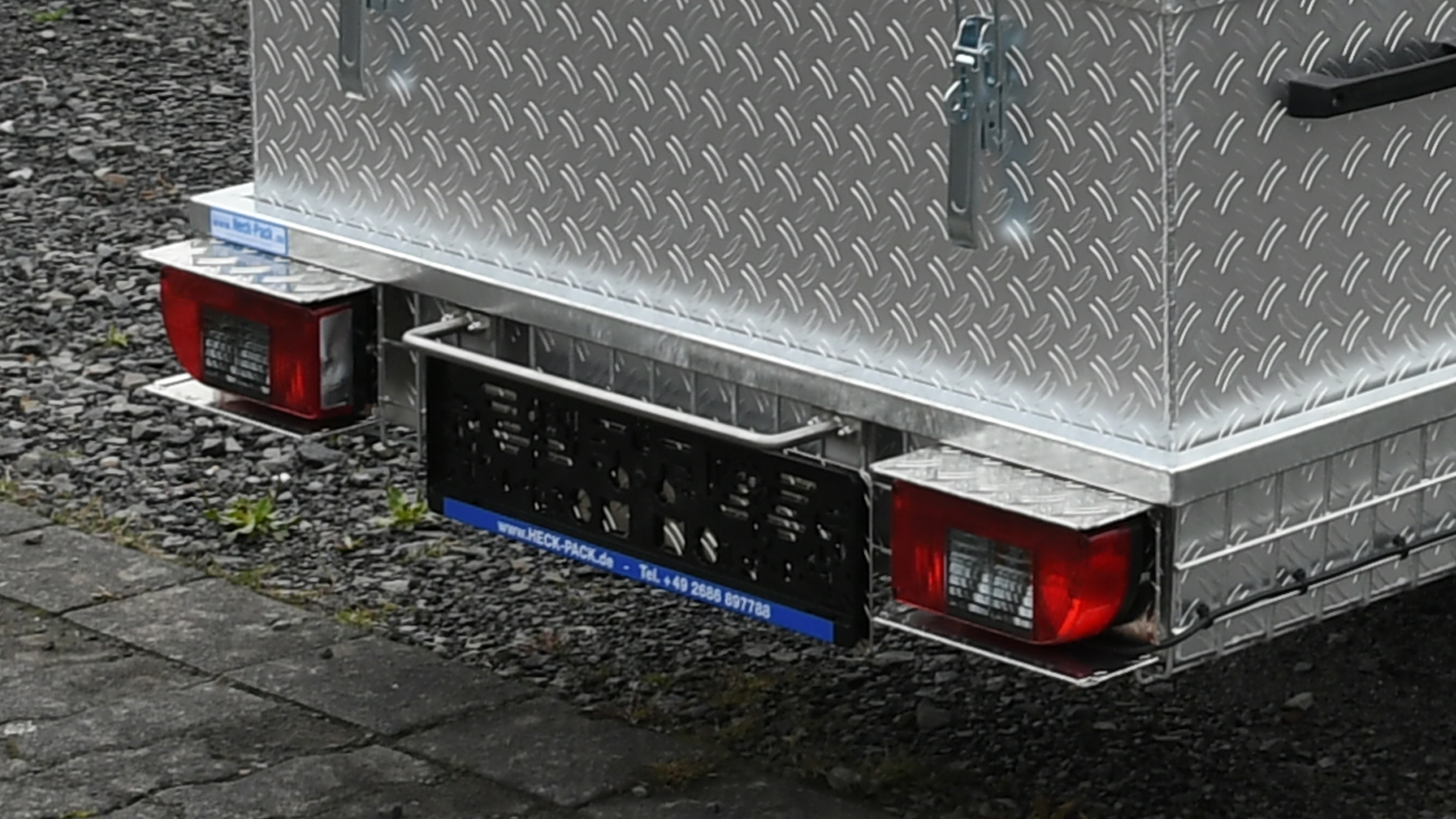 Beleuchtungssatz mit Aluminium Schutzeinrichtung, 13pol.